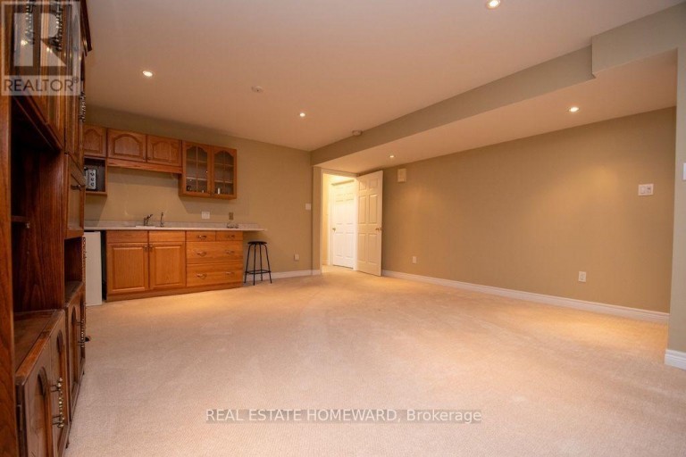 8 ISLAND BAY DRIVE, Kawartha Lakes (Bobcaygeon), Ontario, K0M1A0