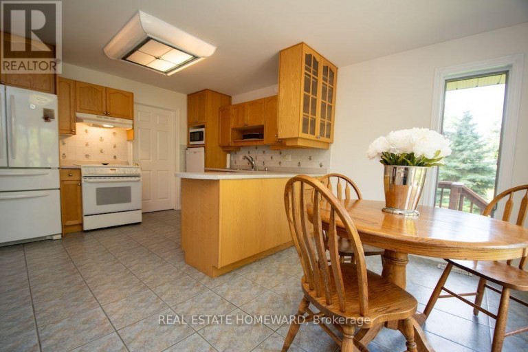8 ISLAND BAY DRIVE, Kawartha Lakes (Bobcaygeon), Ontario, K0M1A0