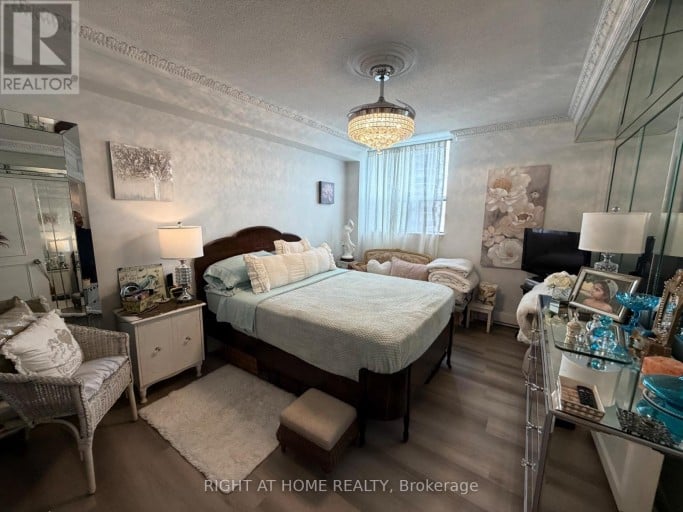 706 - 1881 JANE STREET, Toronto (Rustic), Ontario, M9N3S7