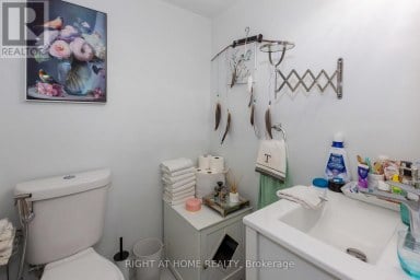 706 - 1881 JANE STREET Toronto (Rustic) Ontario photo 25