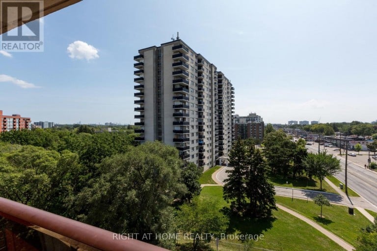 706 - 1881 JANE STREET, Toronto (Rustic), Ontario, M9N3S7