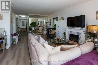 706 - 1881 JANE STREET Toronto (Rustic) Ontario photo 7
