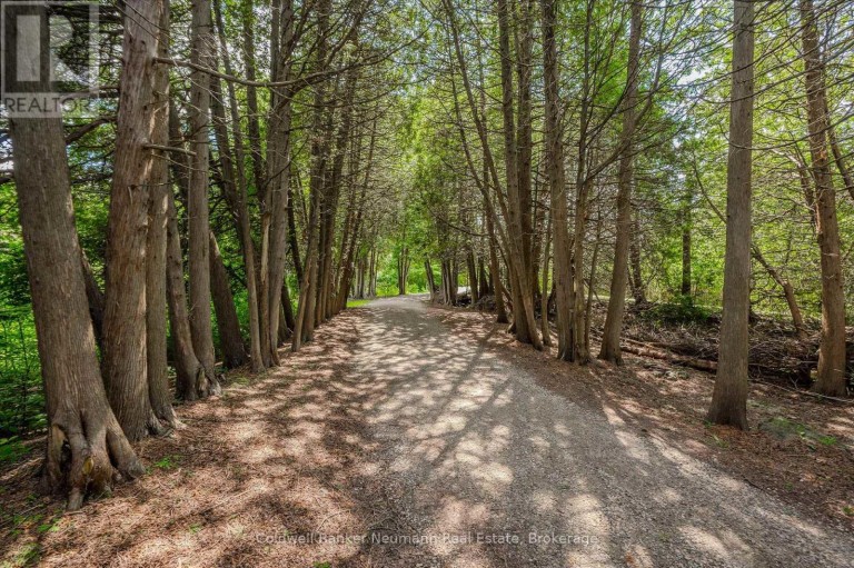 7530 MACPHERSON LANE, Puslinch, Ontario, N0B2J0