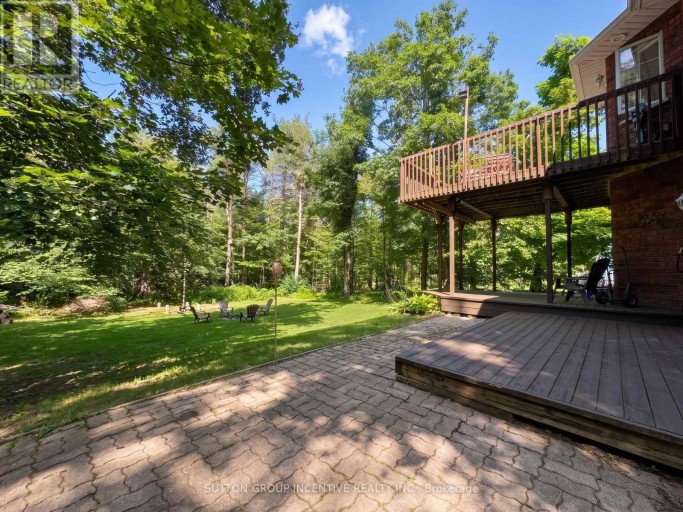 8 ALPINE WAY, Oro-Medonte (Horseshoe Valley), Ontario, L0L2L0