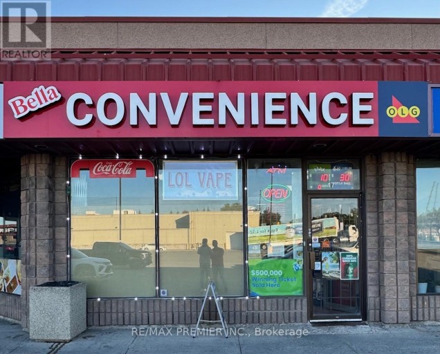 17 - 1111 DAVIS DRIVE, Newmarket (Central Newmarket), Ontario, L3Y8X2