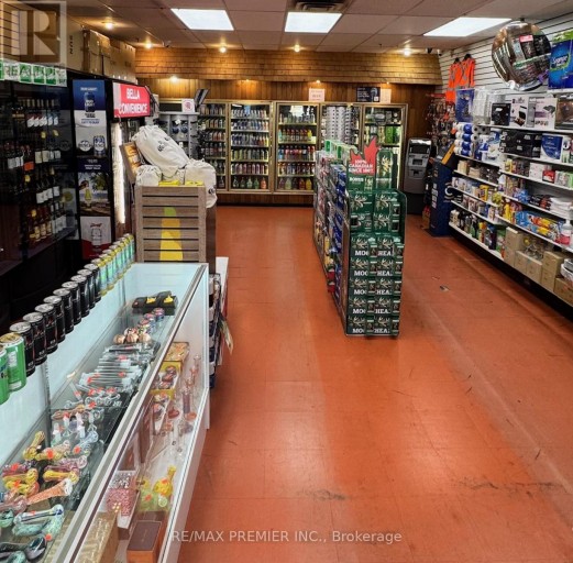 17 - 1111 DAVIS DRIVE, Newmarket (Central Newmarket), Ontario, L3Y8X2