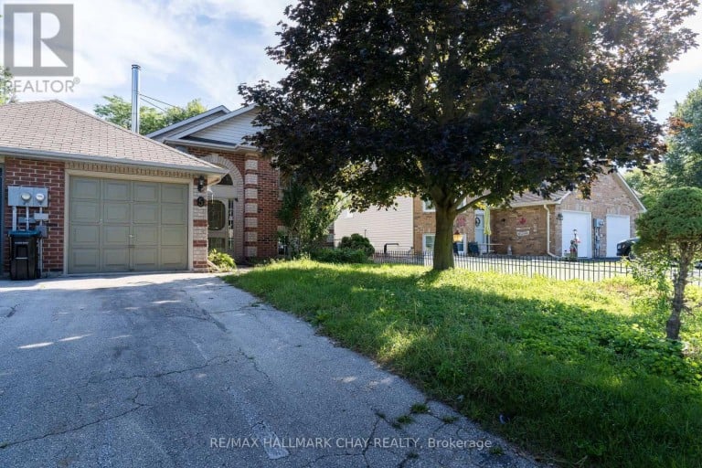 5 GOLDSMITH PLACE, Wasaga Beach, Ontario, L9Z1E4
