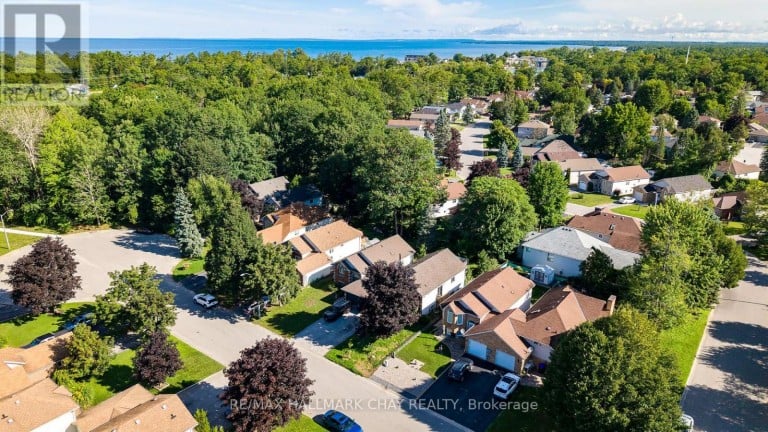 5 GOLDSMITH PLACE, Wasaga Beach, Ontario, L9Z1E4