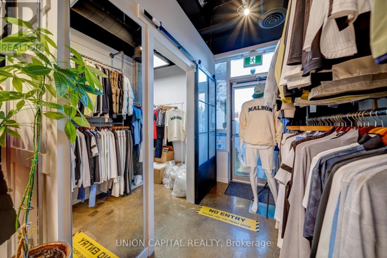 F - 60 SOUTH TOWN CENTRE BOULEVARD, Markham (Unionville), Ontario, L6G0C5