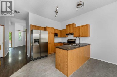 25 Prestwick Pond Terrace SE Calgary Alberta photo 8