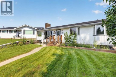 8035 Huntwick Crescent NE Calgary Alberta photo 32