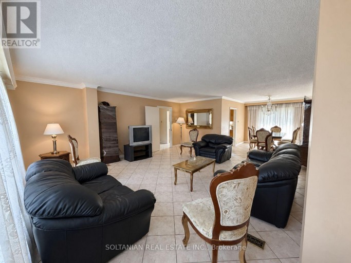 41 ELGIN STREET, Markham (Thornhill), Ontario, L3T1W5