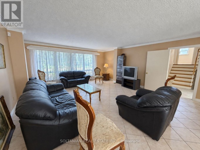 41 ELGIN STREET, Markham (Thornhill), Ontario, L3T1W5