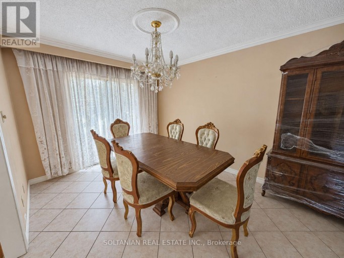 41 ELGIN STREET, Markham (Thornhill), Ontario, L3T1W5