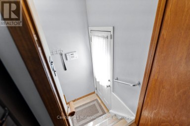 148 7TH AVENUE E Owen Sound Ontario photo 24
