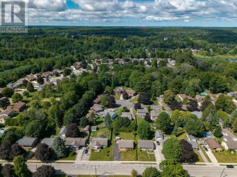 148 7TH AVENUE E Owen Sound Ontario photo 4