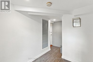 671 SCARLETT ROAD Toronto (Humber Heights) Ontario photo 27