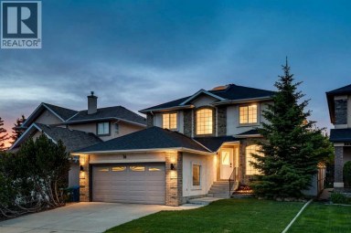 16 Simcrest Point SW Calgary Alberta photo 2