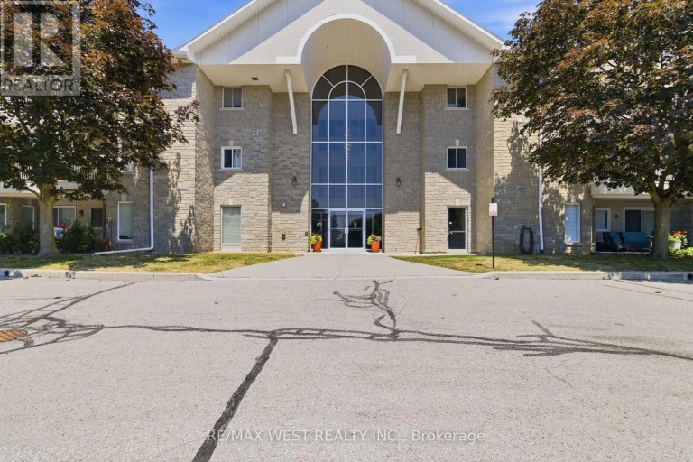 205C - 1099 CLONSILLA AVENUE, Peterborough (Otonabee Ward 1), Ontario, K9J8L8