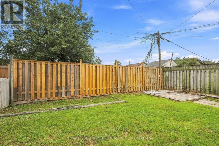 328 WOODWARD AVENUE, Hamilton (McQuesten), Ontario, L8H6N5