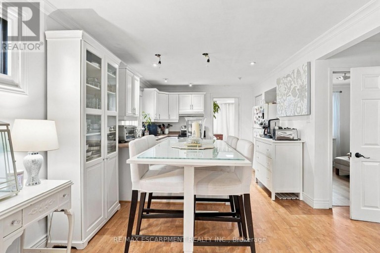 328 WOODWARD AVENUE, Hamilton (McQuesten), Ontario, L8H6N5