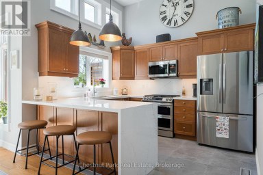 21 SIERRA TRAIL Collingwood Ontario photo 19