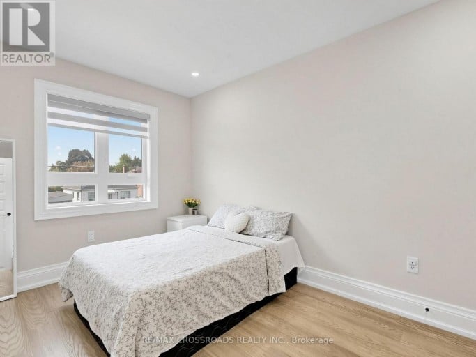 478 AYLESWORTH AVENUE E, Toronto (Birchcliffe-Cliffside), Ontario, M1N3X9
