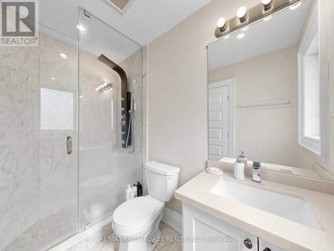 478 AYLESWORTH AVENUE E, Toronto (Birchcliffe-Cliffside), Ontario, M1N3X9
