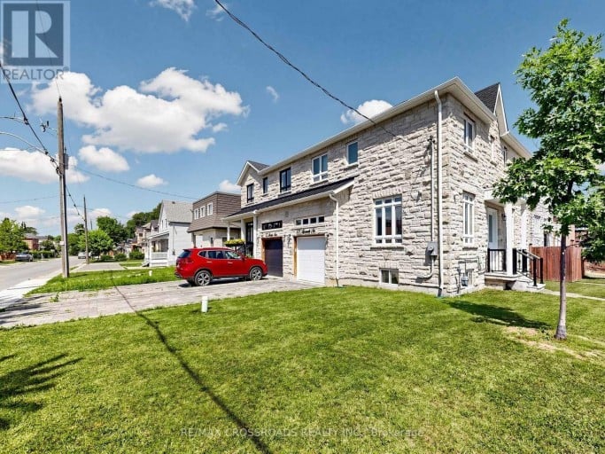 478 AYLESWORTH AVENUE E, Toronto (Birchcliffe-Cliffside), Ontario, M1N3X9