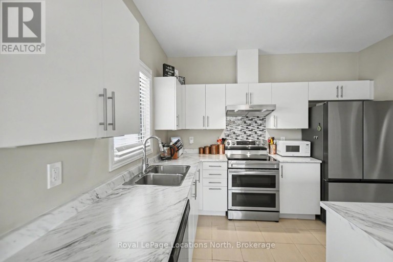 214 SPRINGFIELD CRESCENT, Clearview (Stayner), Ontario, L0M1S0