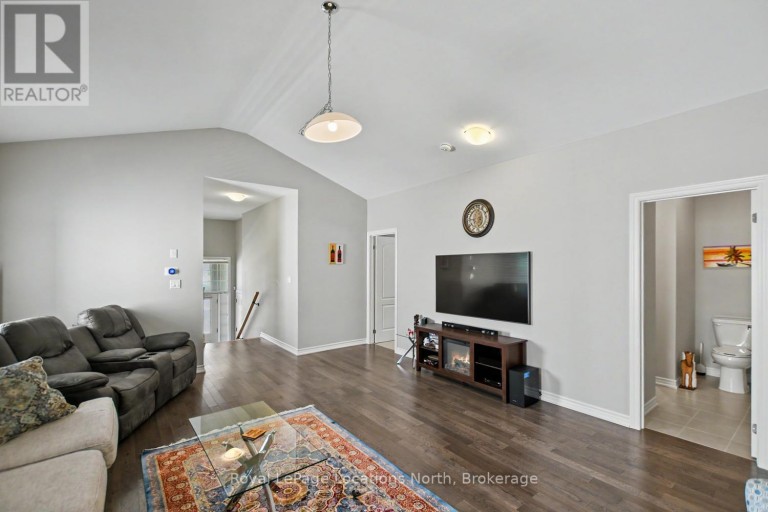 214 SPRINGFIELD CRESCENT, Clearview (Stayner), Ontario, L0M1S0