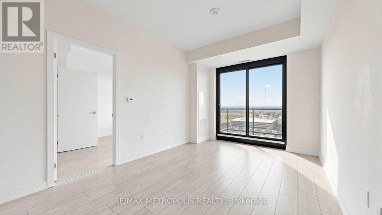 #1707 - 1606 CHARLES STREET, Whitby (Port Whitby), Ontario, L1N0P1