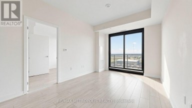 #1707 - 1606 CHARLES STREET Whitby (Port Whitby) Ontario photo 14