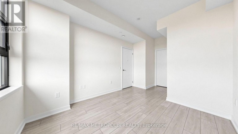 #1707 - 1606 CHARLES STREET, Whitby (Port Whitby), Ontario, L1N0P1
