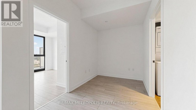 #1707 - 1606 CHARLES STREET, Whitby (Port Whitby), Ontario, L1N0P1