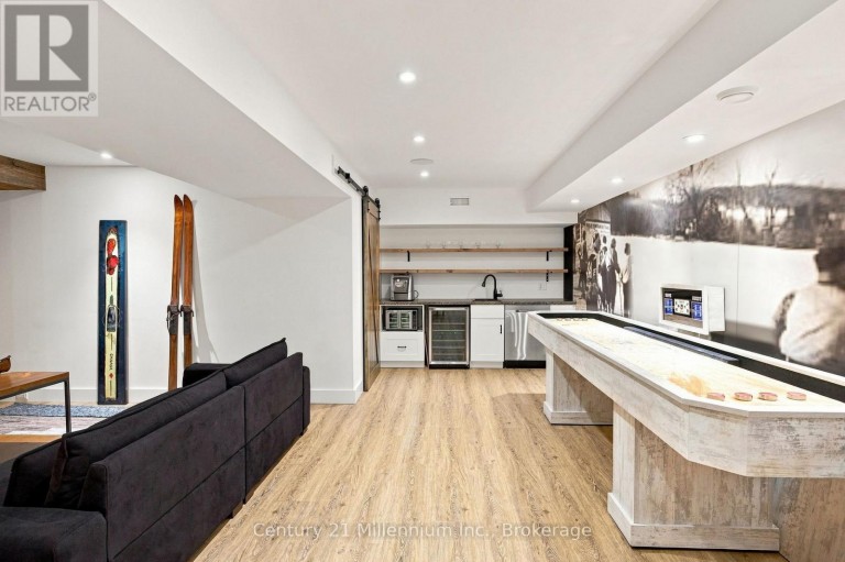 129 BLUESKI GEORGE CRESCENT, Blue Mountains, Ontario, L9Y0S9
