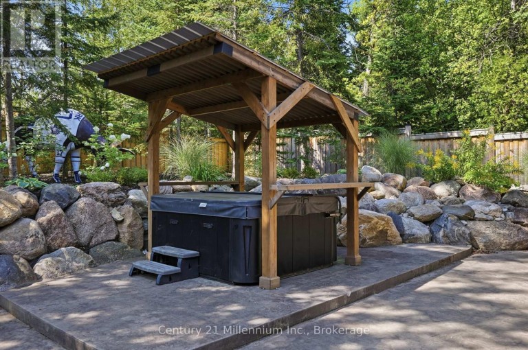 129 BLUESKI GEORGE CRESCENT, Blue Mountains, Ontario, L9Y0S9