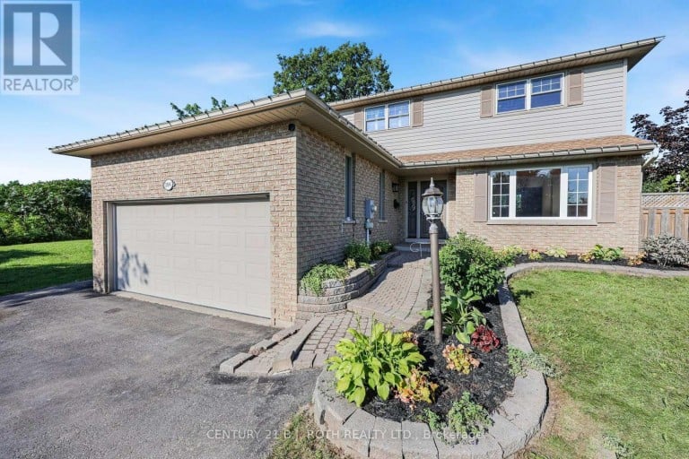 104 WOODSIDE DRIVE, Orillia, Ontario, L3V7N7