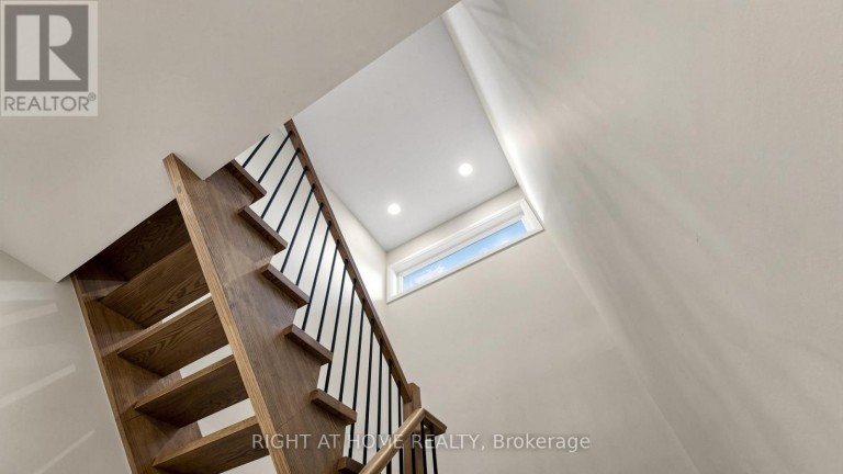 14 DIXON COURT, Barrie (Painswick North), Ontario, L4N7H1