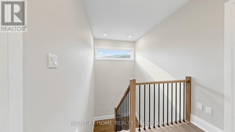 14 DIXON COURT, Barrie (Painswick North), Ontario, L4N7H1