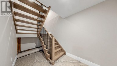 14 DIXON COURT Barrie (Painswick North) Ontario photo 32