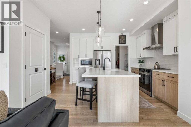 2 Belgian Court, Cochrane, Alberta, T4C3H5