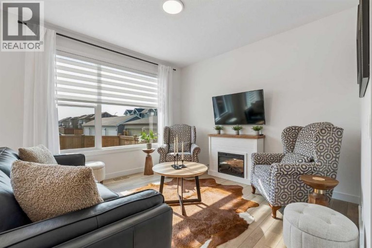 2 Belgian Court, Cochrane, Alberta, T4C3H5