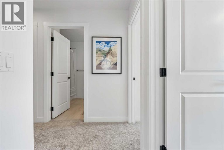 2 Belgian Court, Cochrane, Alberta, T4C3H5