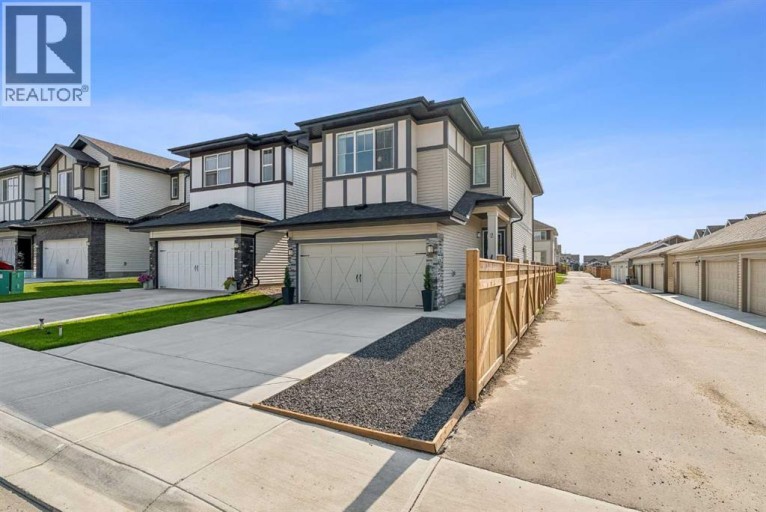 2 Belgian Court, Cochrane, Alberta, T4C3H5