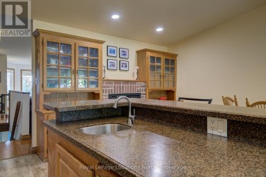2225 TINY BEACHES ROAD S Tiny Ontario photo 20