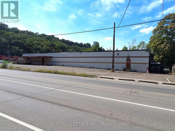 256 GAGE AVENUE S, Hamilton (Blakeley), Ontario, L8M3E3