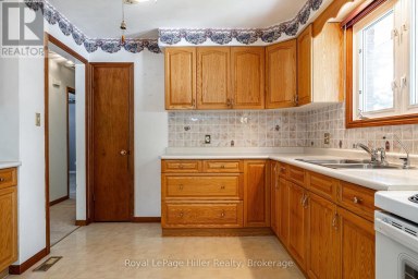 278 ELGIN CRESCENT Stratford Ontario photo 13