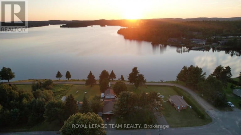 76 Lake Street, South Algonquin, Ontario (id X13702738)