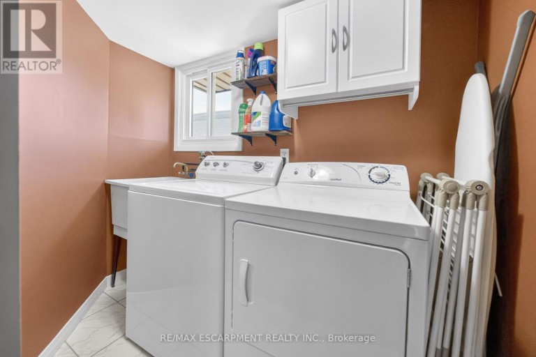 31 - 23 WATSONS LANE, Hamilton (Dundas), Ontario, L9H5G9